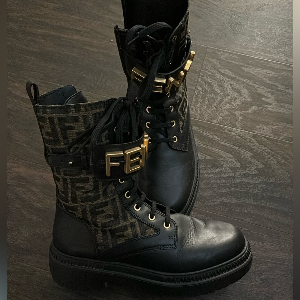 Fendi boots women’s 9/40